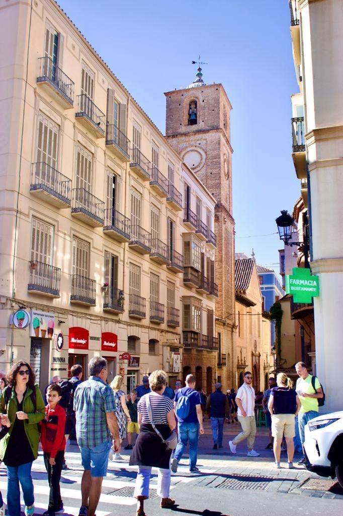 Merced Luxury Malaga Exterior photo