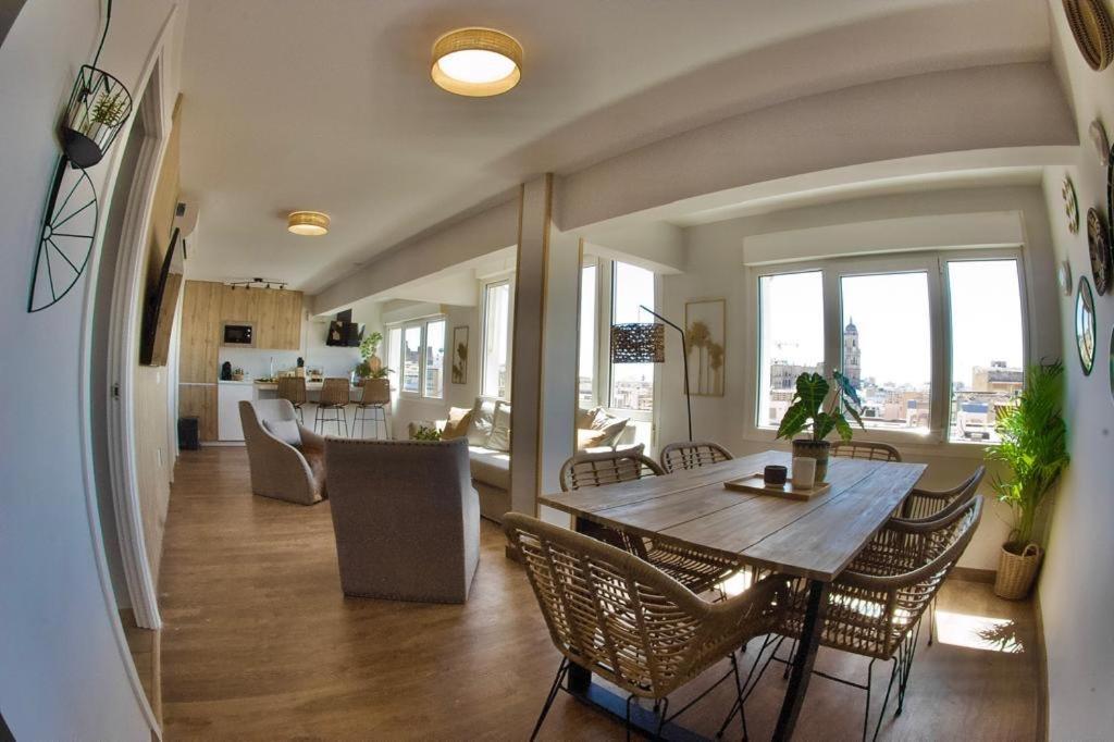 Merced Luxury Malaga Exterior photo